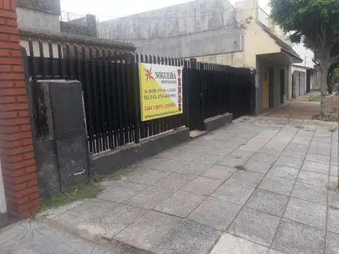 CASA EN VENTA  3 DORMITORIOS CON DEPTO AL FONDO- PALOMAR-MORÓN