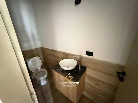 Depto Tipo Casa 3 ambientes con 2 baños