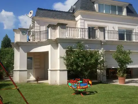 Casa en Venta en Santa Barbara, USD 1.500.000