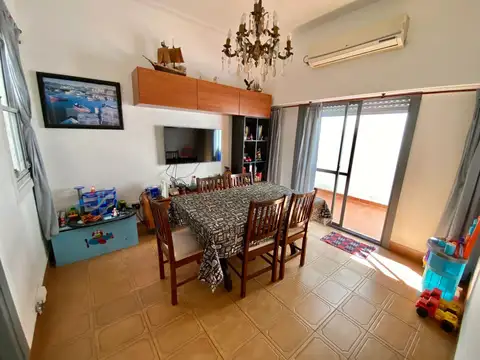 Ph 2 amb en Pb con patio propio - Nueva Pompeya