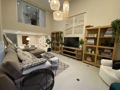 Depto Tipo Casa en Venta al Este