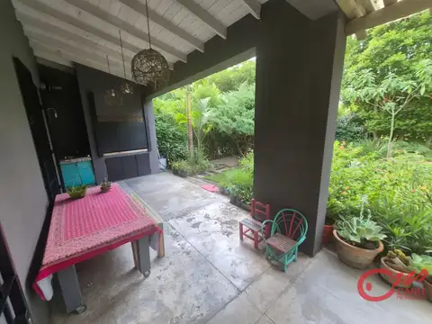 Casa 5 ambientes con 3 baños