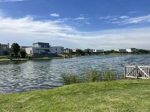 Terreno en Vistas al agua