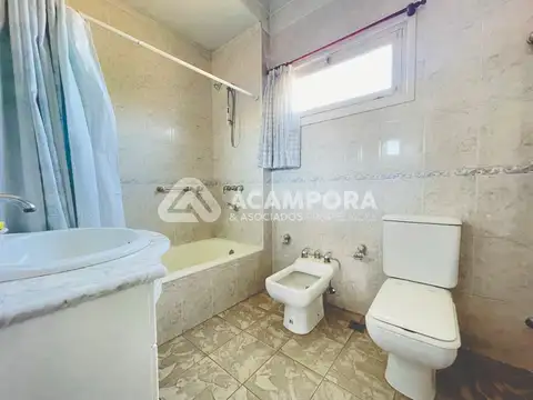 Chalet de 4 Ambientes en Venta