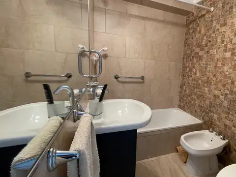 Departamento 2 ambientes con balcon