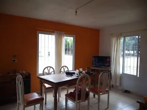 Depto Tipo Casa 3 ambientes con 1 baño