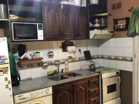 Casa 5 ambientes con 2 baños