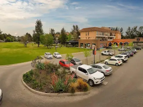 COCHERAS EN PUEBLO CAAMAÑO