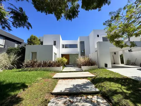 Casa  en Venta ubicado en El Golf, Nordelta, Tigre