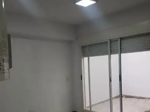 Av Álvarez Jonte 2700, Piso PB