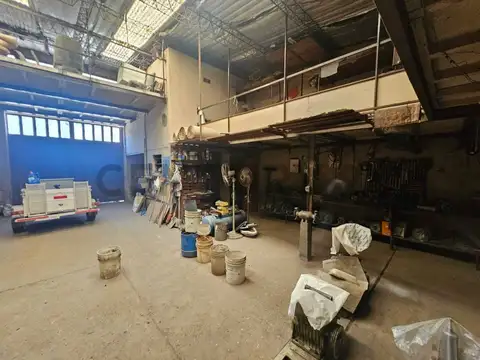 Fábrica / Depósito en Venta – Ideal Inversor – Lote Propio 177m2 – Monte Grande