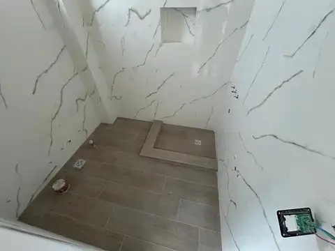 AV. LA PLATA  al 3838