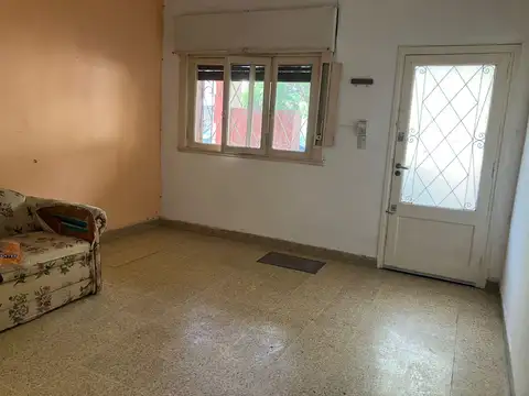 Depto Tipo Casa en Alquiler de 2 dormitorios