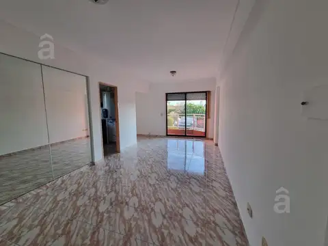 Departamento en Alquiler en Villa Ballester, $ 500.000