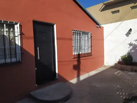 Casa a nueva para 2 familias, ideal para inversión 