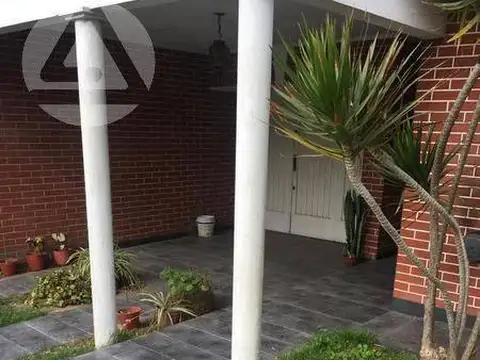 Casa en Venta en Monte Grande, USD 140.000