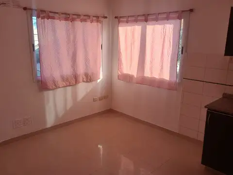 Departamento en Alquiler en Ramos Mejia, $ 450.000