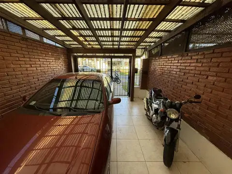 Depto Tipo Casa en Venta en Alberdi, USD 85.000