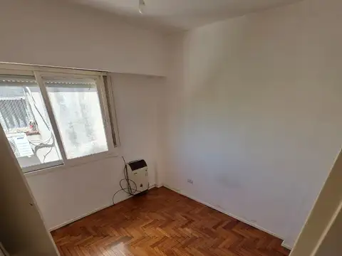 Departamento en Alquiler en Flores Norte, $ 450.000