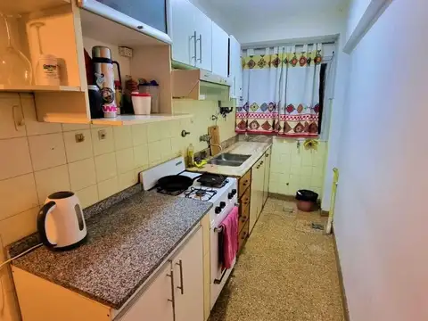 Departamento 2 dormitorios Mitre 1500.