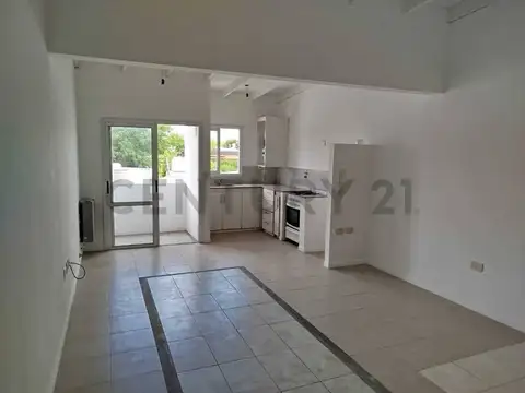 68 entre Diagonal 73 & 115 200, Piso 0