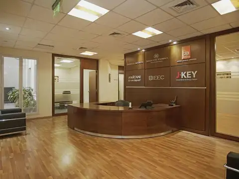 ALQUILER IMPECABLE OFICINA AMOBLADO C/PATIO 526m2