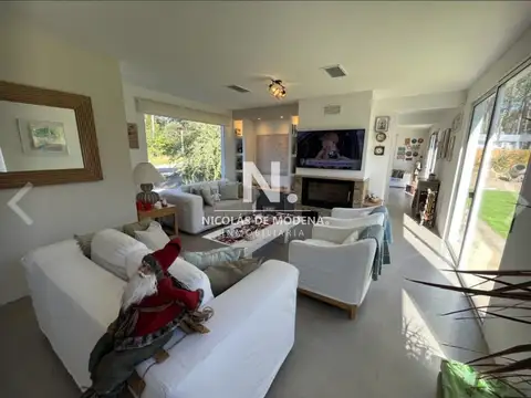 Casa en Alquiler Temporal en Playa Mansa, USD 20.000