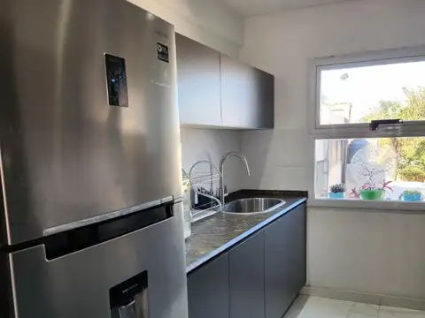 Depto Tipo Casa 3 ambientes con 3 baños