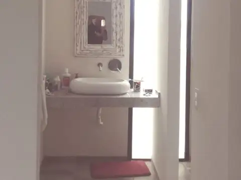 PUERTOS DEL LAGO 100