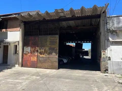 Galpon en Venta en Sarandi, USD 320.000