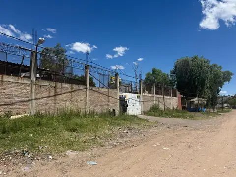 Terreno en Venta 30  mts Fondo