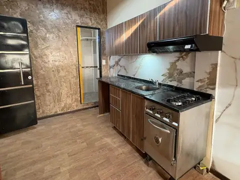 Depto Tipo Casa 2 ambientes con 1 baño