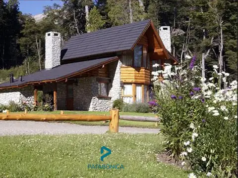 Casa 3 ambientes con 2 baños