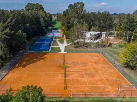 Terreno en Venta en Los Naranjos, USD 75.400