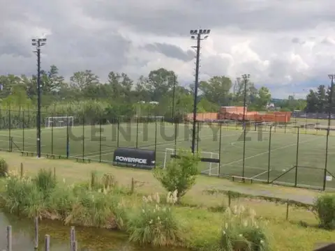 Oficina Luminosa doble altura en Riviera Park