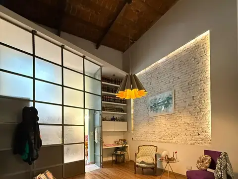 Casa 7 ambientes con 2 baños