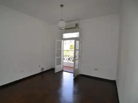 Depto Tipo Casa en Venta en Colegiales, USD 219.000