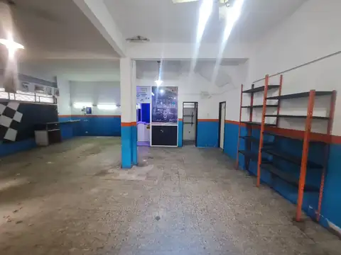 Local en Alquiler Via Púb.