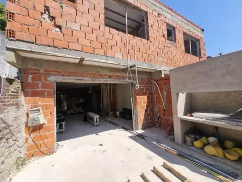 Venta Duplex 3 ambientes pileta y jardin privados