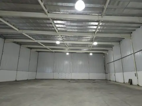 Galpon en Alquiler en Alvear, $ 4.500.000