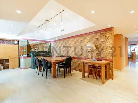 Departamento en Venta con 2 cocheras