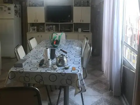 Casa 3 ambientes con 1 baño