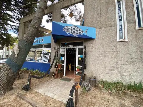 Local en Venta en Villa Gesell, USD 275.000