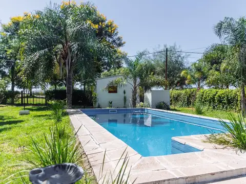 Casa en Santa Rosa de Calchines - Barrio Aguaribay