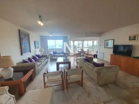 Departamento 4 ambientes con 3 baños