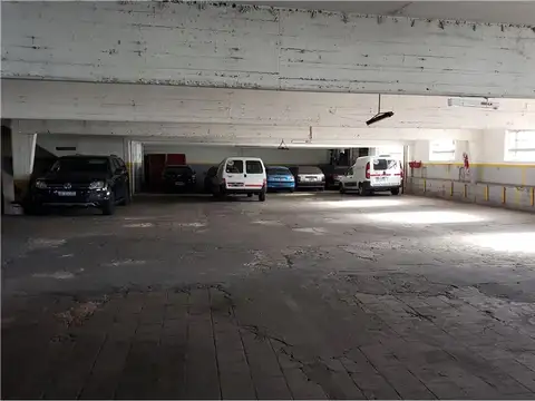 110 COCHERAS + VIVIENDA U OFICINAS FUNCIONANDO