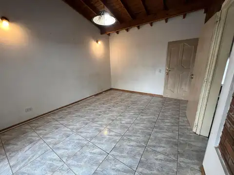 Depto Tipo Casa en Venta de 2 ambientes