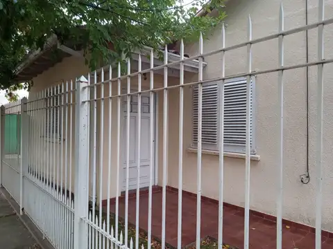 Casa en Venta en Quilmes Oeste, USD 110.000