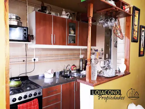 Departamento 4 ambientes con 1 baño