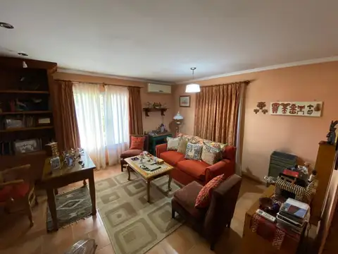 Casa - Venta - Argentina, Lobos - BALCARCE 1000